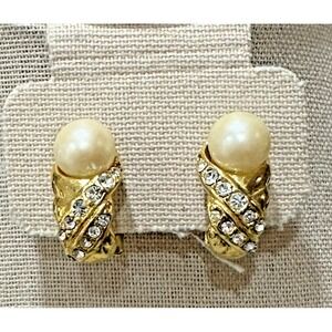 Vintage Gold Tone Imitation Pearl Rhinestone Clip On Earrings Criss Cross